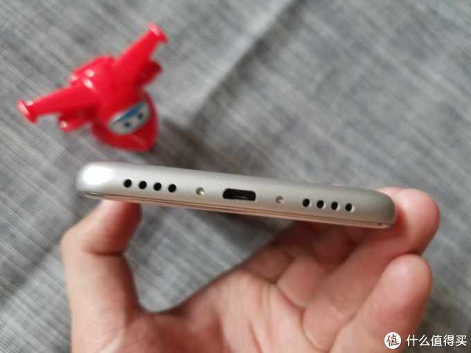 虽有不足,但流畅度出乎意外:魅蓝3s使用评测