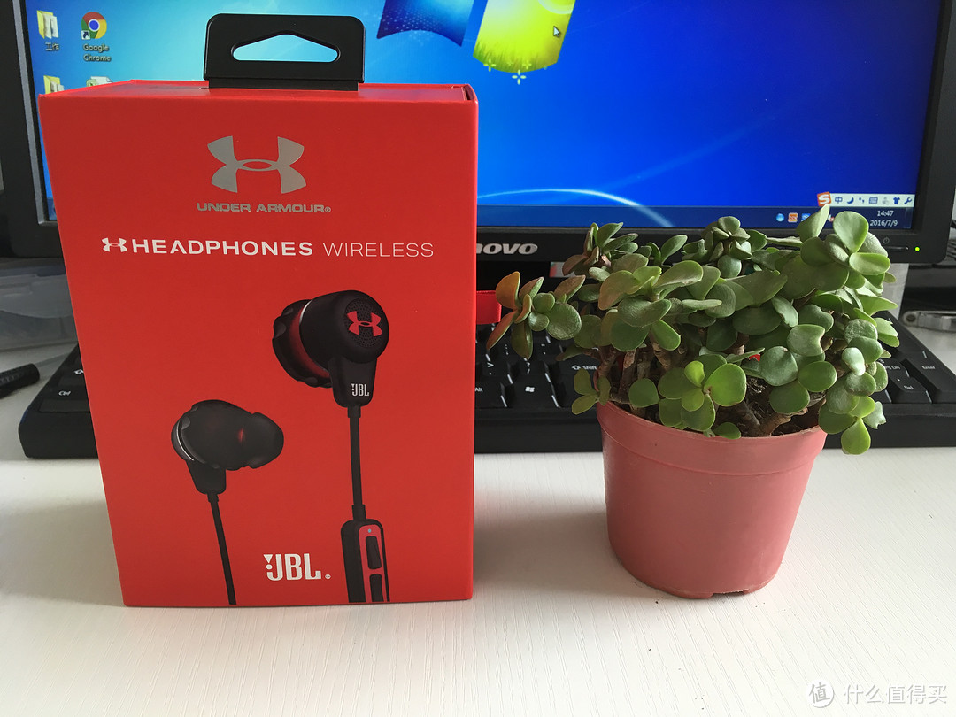 便携控之音乐篇—木耳的听响之路：JBL Under Armour 运动蓝牙耳机 内附真人兽