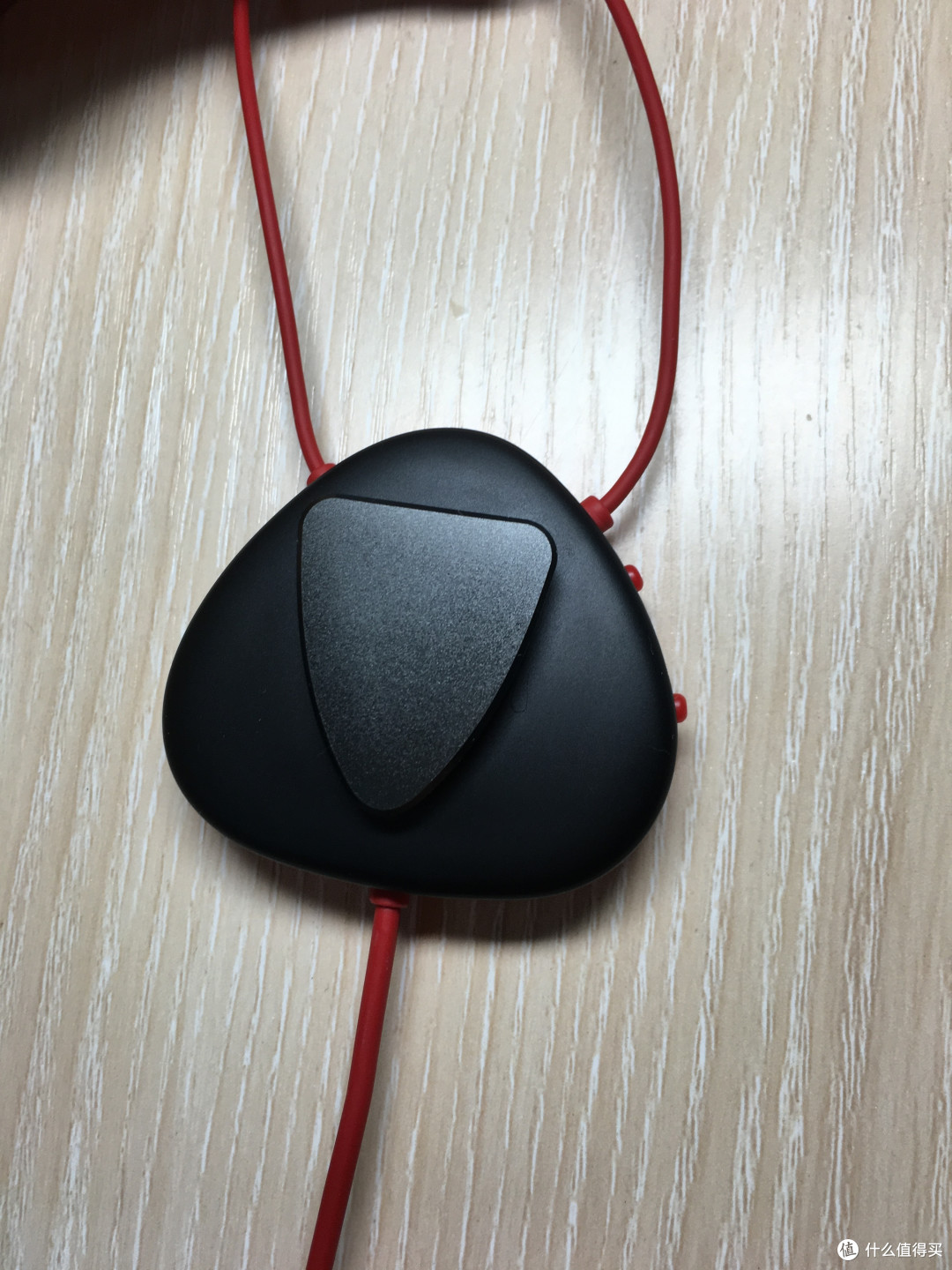 精致的耳麦一体化---唱吧 K1魔盒评测