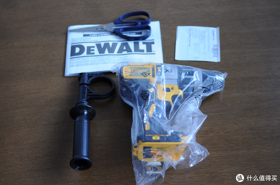 #本站首晒# #原创新人# DEWALT 得伟 新旗舰DCD996B 电钻 开箱