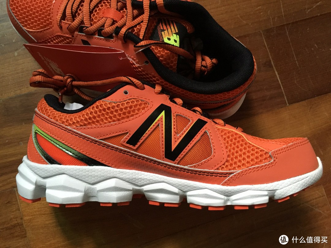 薇美铺中文官网购物尝试——买了俩双new balance 童鞋