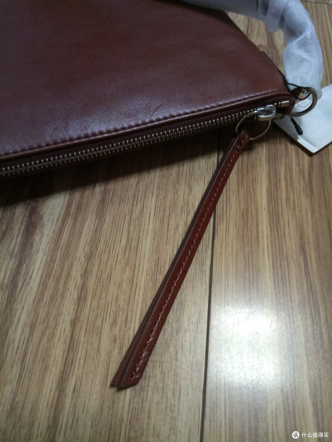 一次略遗憾的购物——FOSSIL Sydney Top Zip 棕色 斜挎包 开箱