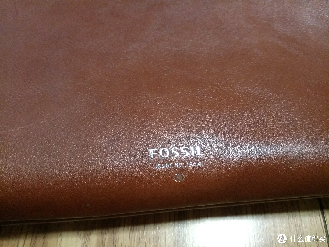 一次略遗憾的购物——FOSSIL Sydney Top Zip 棕色 斜挎包 开箱