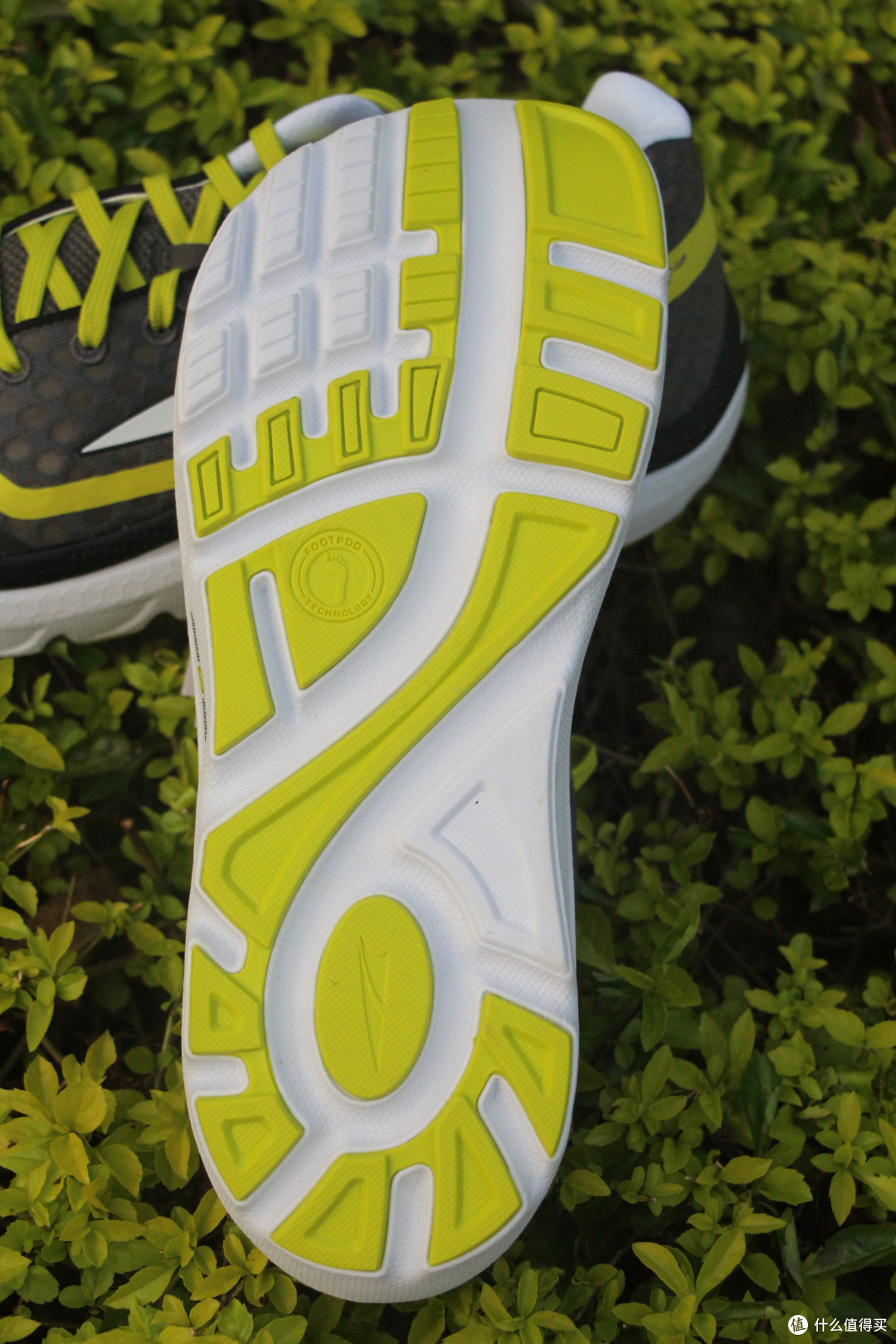 #本站首晒# 心宽、体胖而又温柔的存在 — Altra Paradigm 1.5 男款极致缓震跑鞋