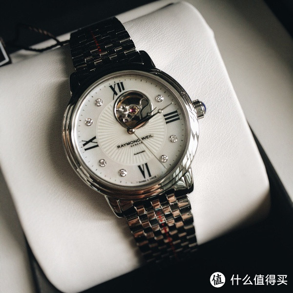 生日买了个表：为颜值正名 RAYMOND WEIL 蕾蒙威 MAESTRO  大师系列 2627-ST-00994 女款机械腕表