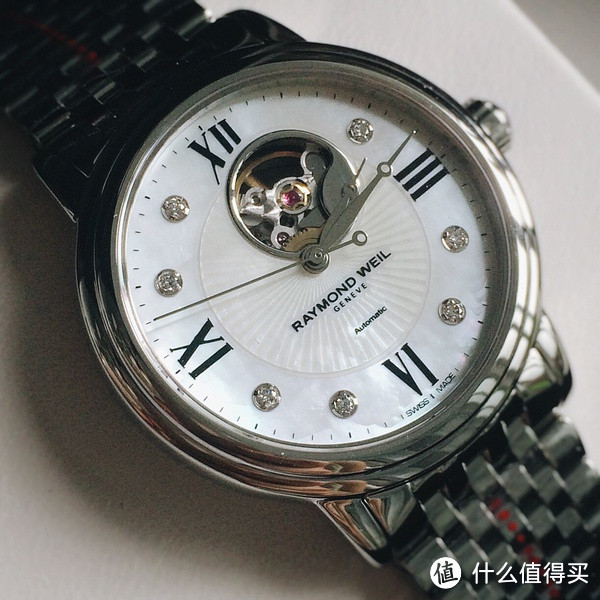 生日买了个表：为颜值正名 RAYMOND WEIL 蕾蒙威 MAESTRO  大师系列 2627-ST-00994 女款机械腕表