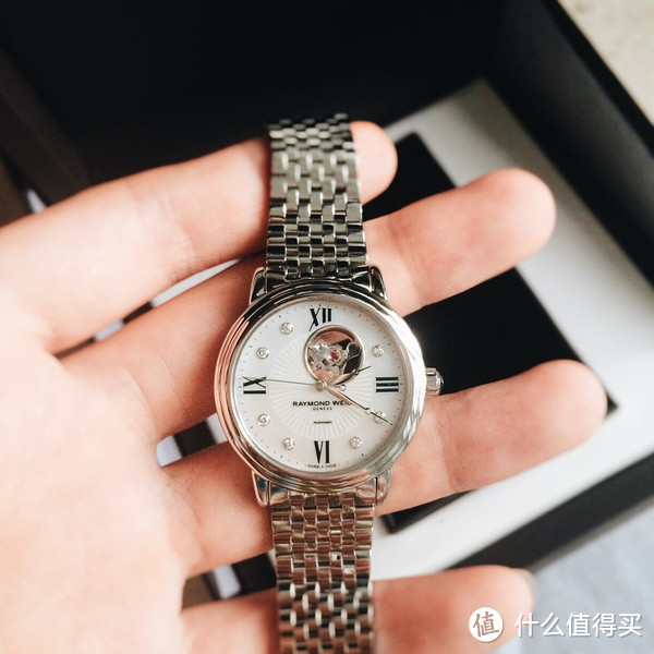 生日买了个表：为颜值正名 RAYMOND WEIL 蕾蒙威 MAESTRO  大师系列 2627-ST-00994 女款机械腕表