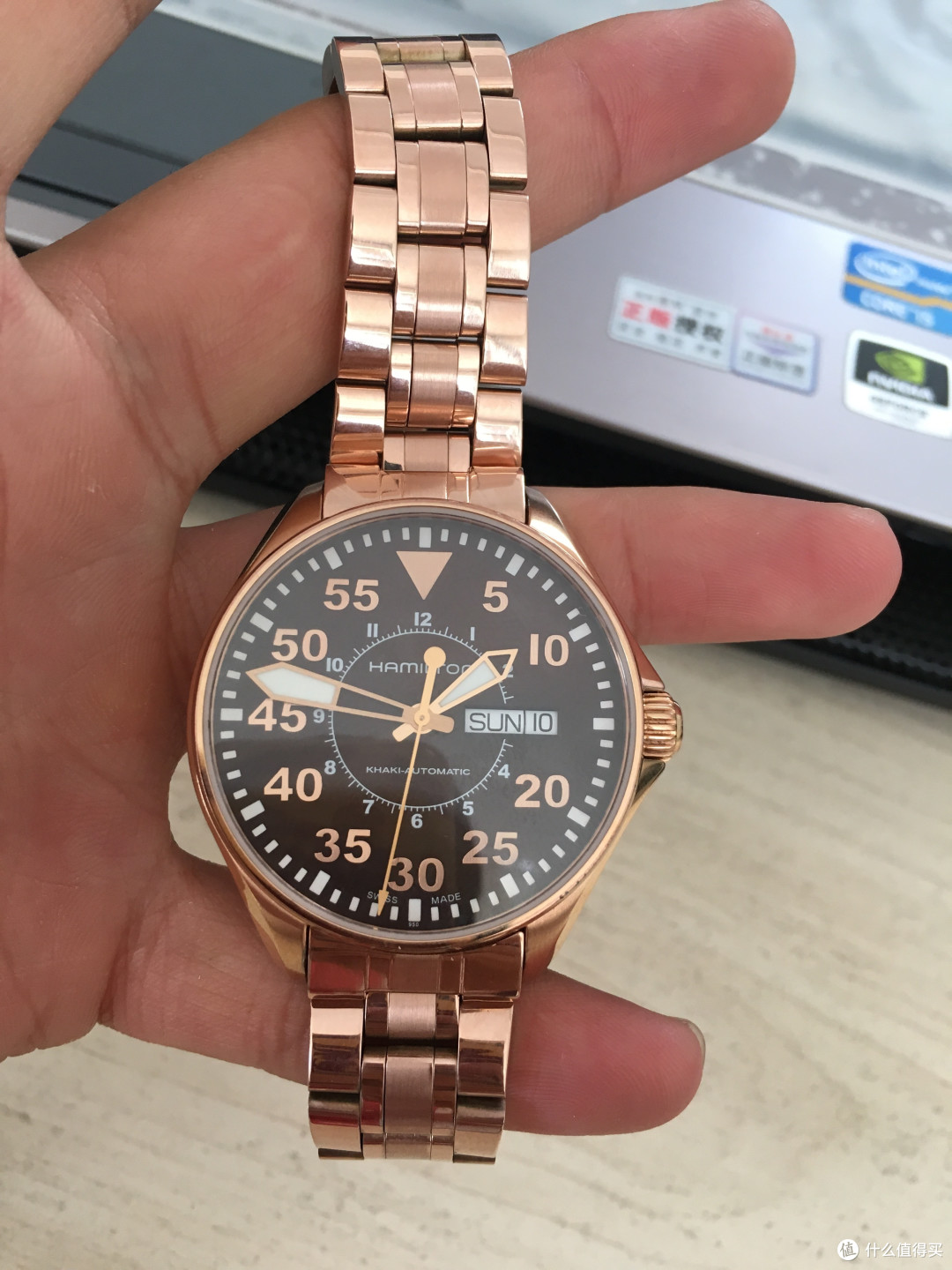 土豪金就要金到底:手表小白的 汉密尔顿 H64445595 换表带之旅
