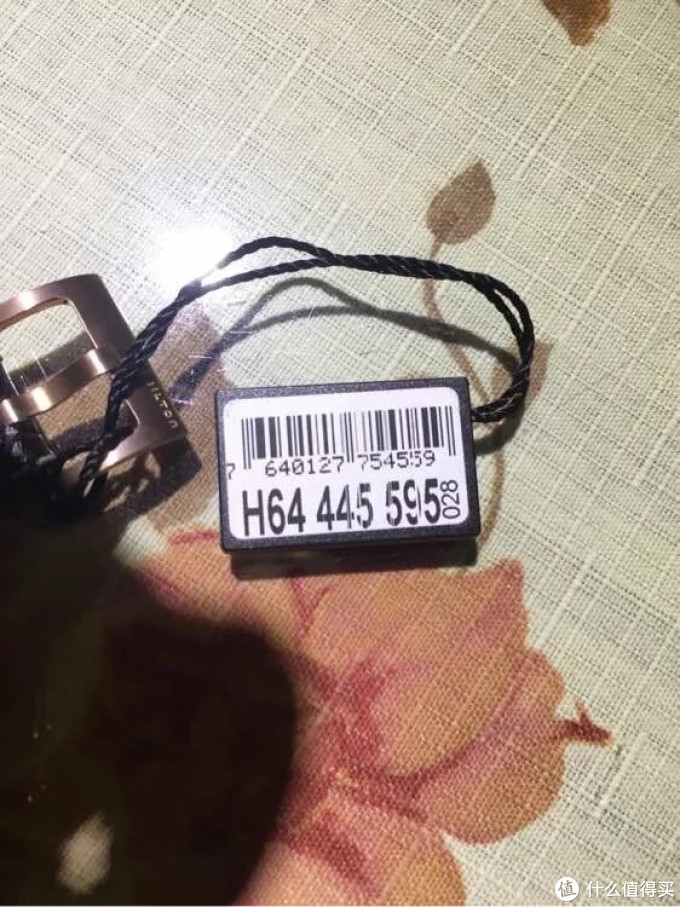 土豪金就要金到底：手表小白的 汉密尔顿 H64445595 换表带之旅
