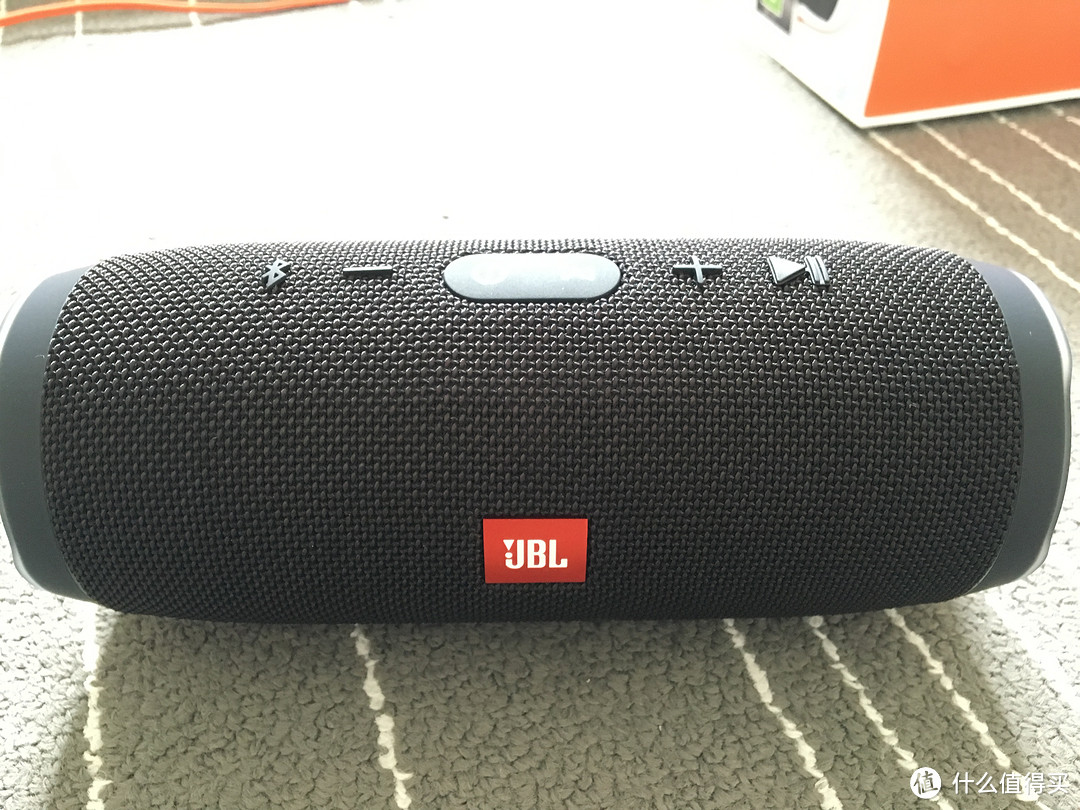 百联购入JBL charge3蓝牙音箱 简单开箱