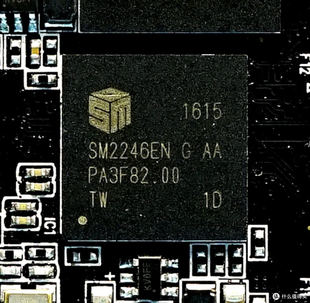 全网首拆！读1000MB/s，写900MB/s，内部玄机原来是这样：Netac 朗科 Z5 1TB 移动SSD 拆解详测