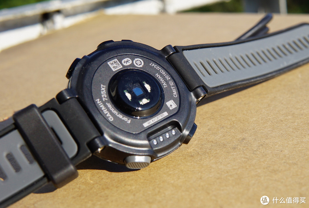 准运动员级手表，Garmin（佳明）Forerunner 735XT 铁三多功能运动表上手评测
