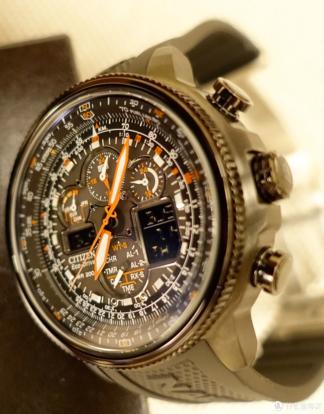 空中之鹰，初玩电波 Citizen Eco Drive Navihawk