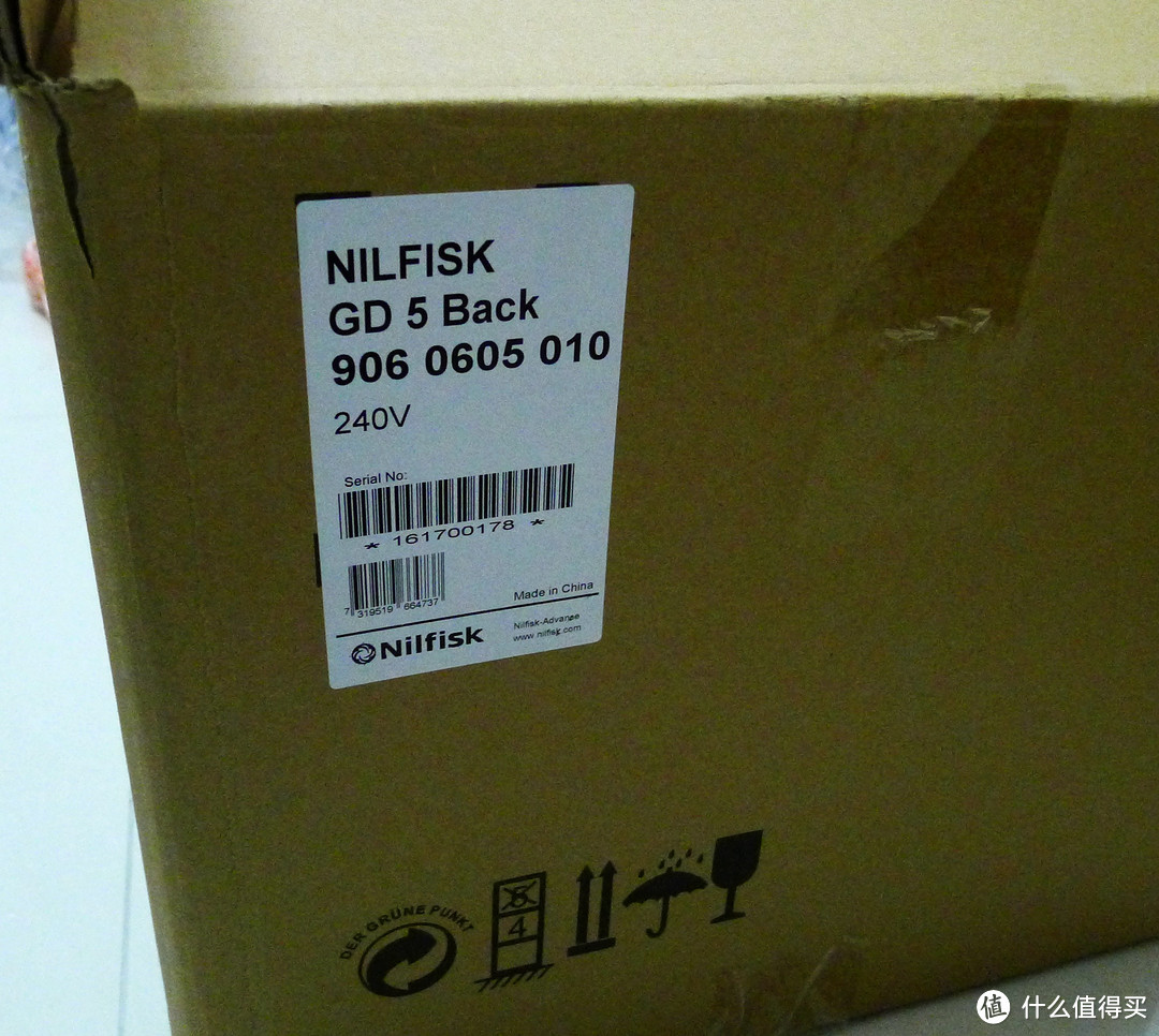 #本站首晒# 男人要对自己好一点 — Nilfisk 力奇 GD 5 肩背式吸尘器 开箱