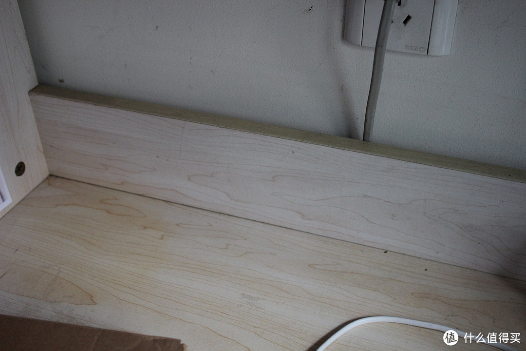 桌面空间大作战——实木小木桌的购买与轻微修整