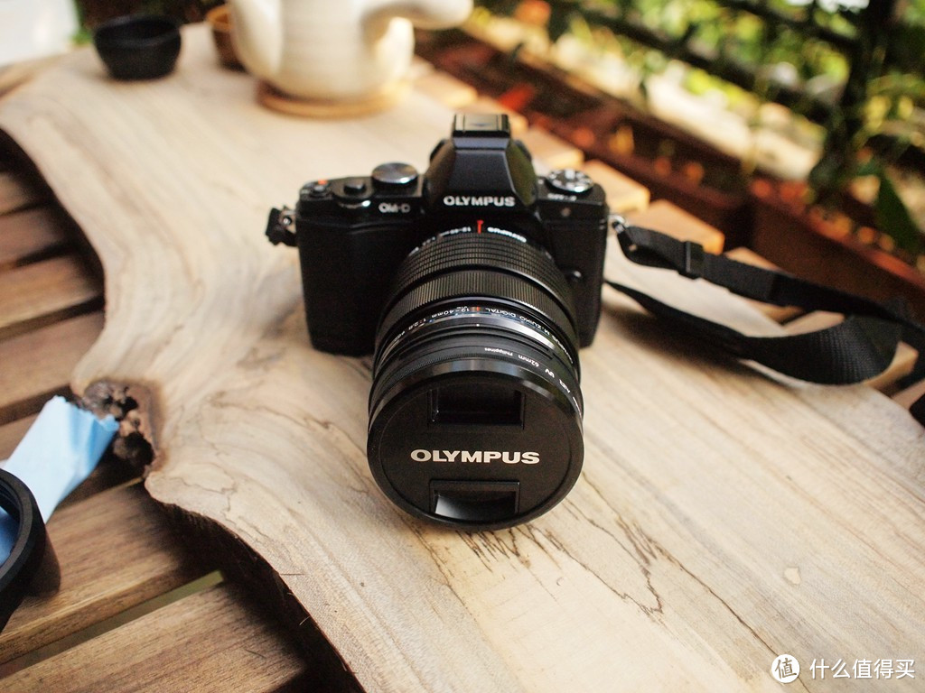 #本站首晒# 迟晒的生日礼物 — OLYMPUS 奥林巴斯 M.ZUIKO DIGITAL ED 12-40mm F2.8 PRO 镜头