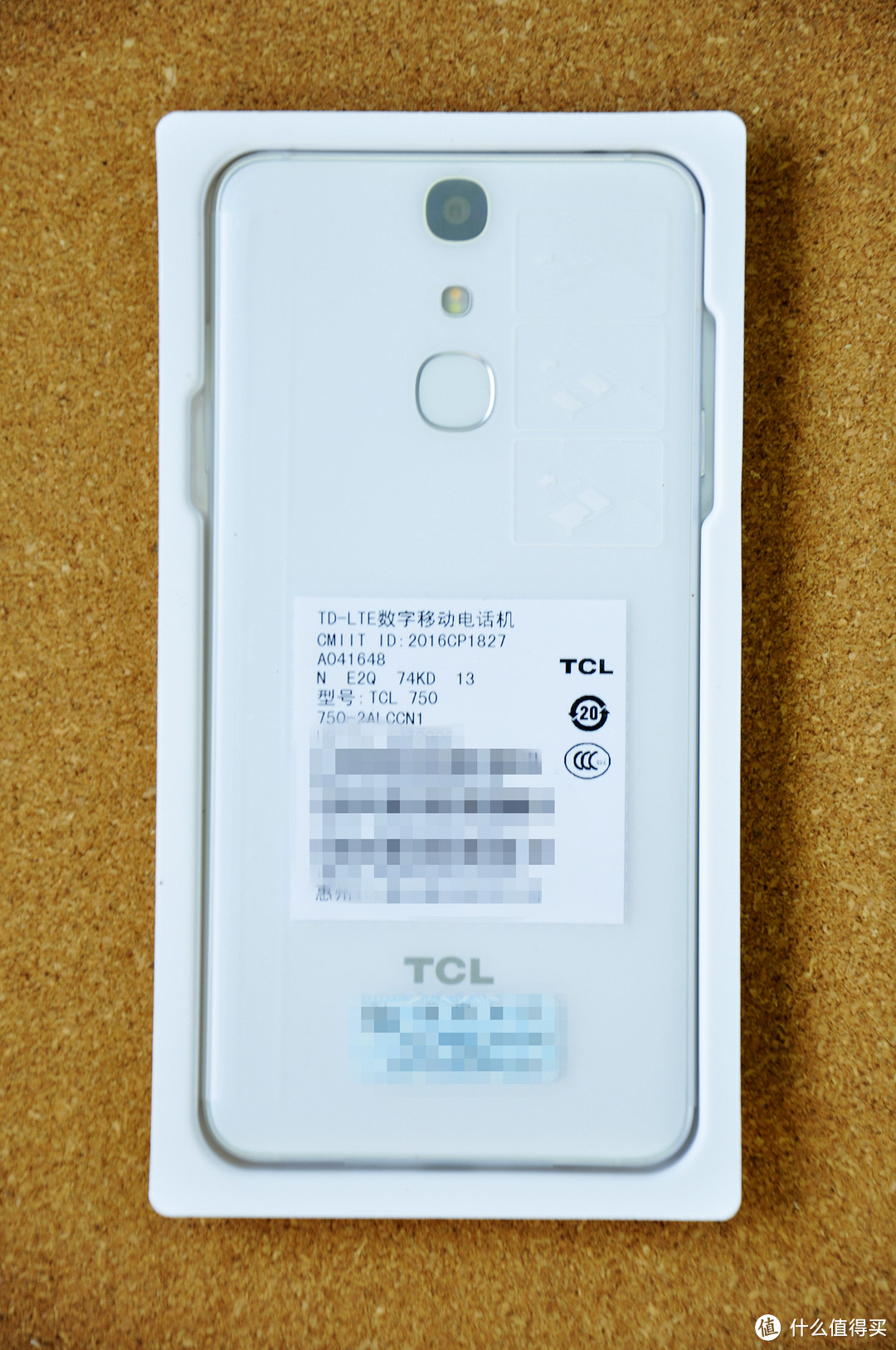 颜值多于实力，美好宛如初现：TCL 750 初现手机的深度测评报告
