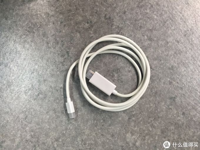 Microsoft 微软 Surface 平板电脑 到手后,买这些配件就够了
