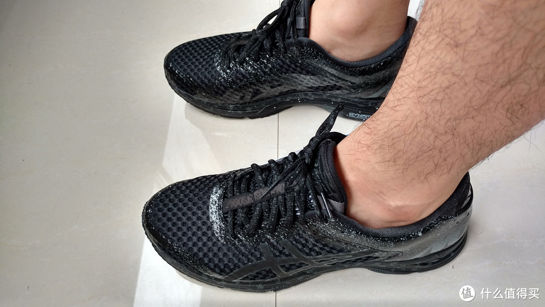 ASICS 亚瑟士 Gel-Noosa Tri 11 （黑色）男款竞速跑鞋开箱晒单