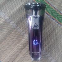 飞科 FS376 剃须刀使用体验(液晶屏|剃须|洁净度)