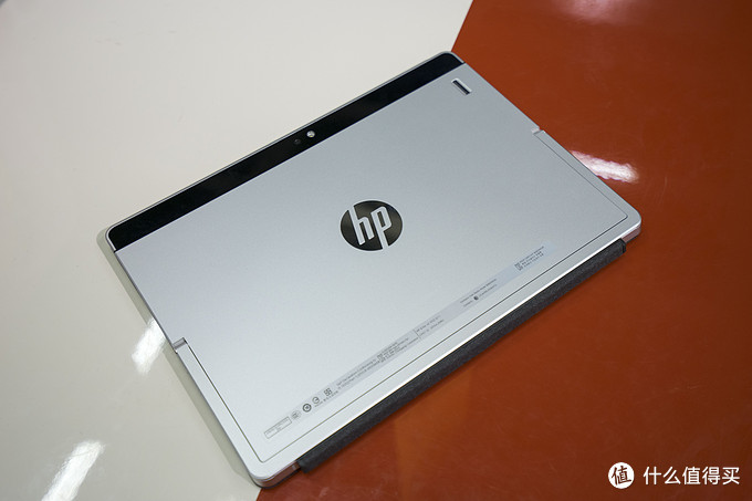 轻娱乐、易办公、超便携的二合一平板电脑：惠普 HP Elite x2 1012