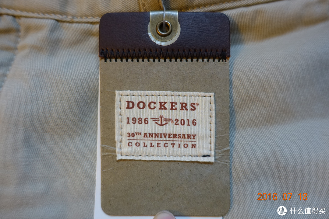 Dockers 30周年纪念版卡其裤