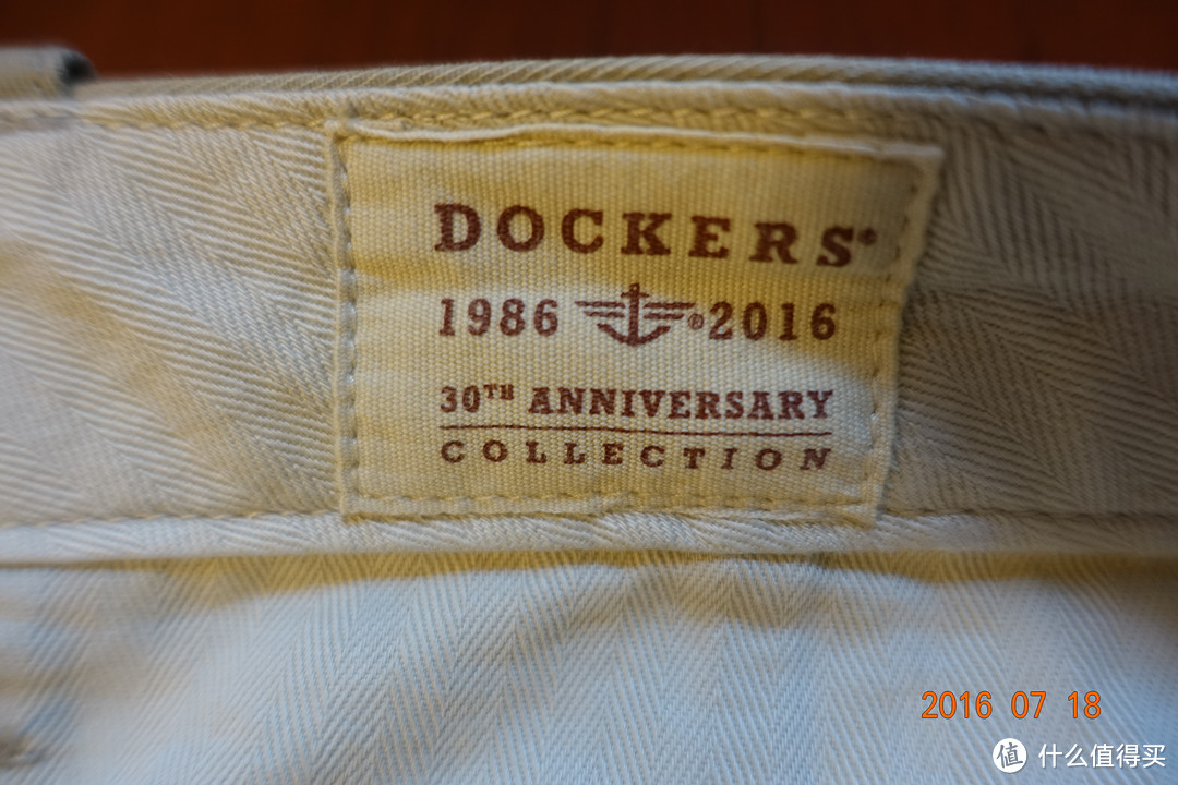 Dockers 30周年纪念版卡其裤