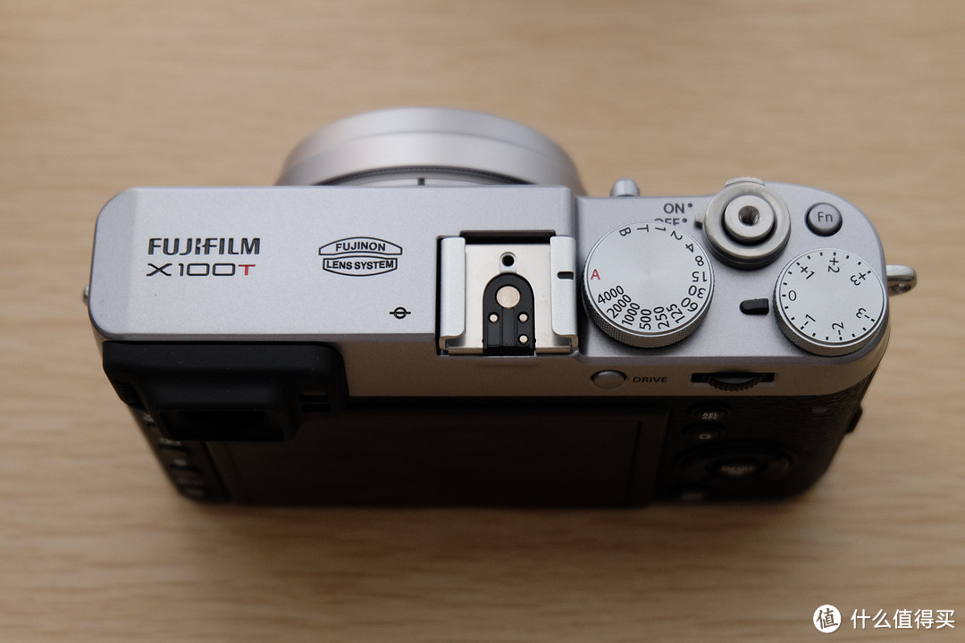 便携生活记录仪 : FUJIFILM 富士 X100T 数码旁轴相机 开箱体验