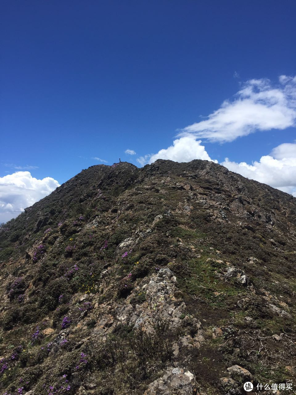 山脊上到一峰的路