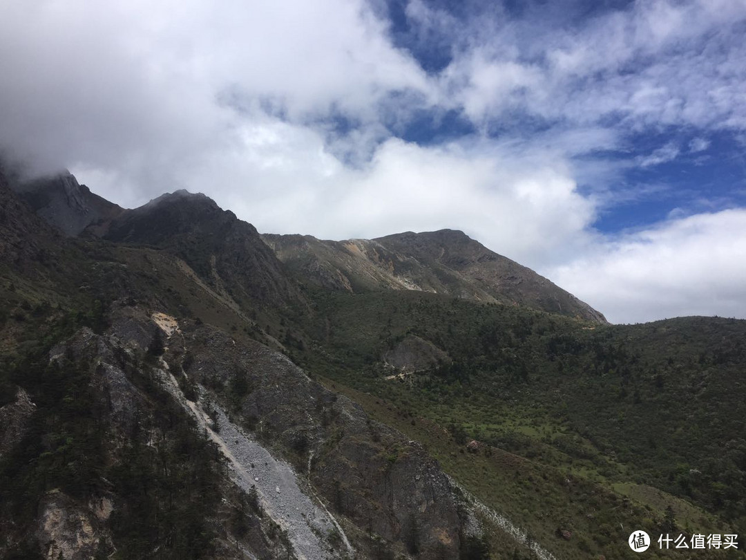 玉龙雪山一峰二峰