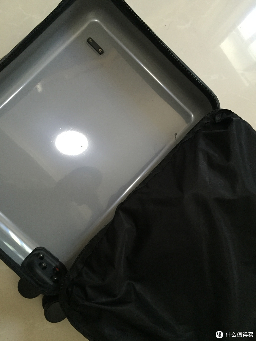 一个的有态度的行李箱——ONEBOX  全新概念定制旅行箱 体验