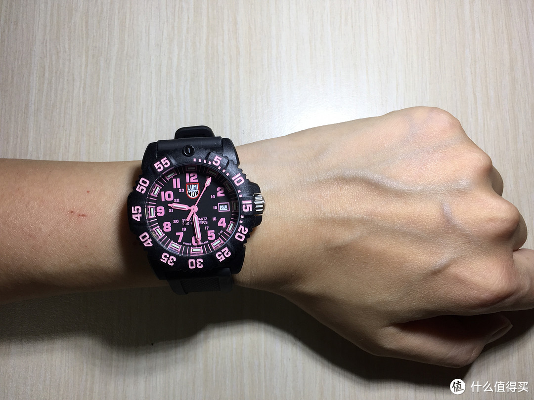 夜樱流水，日曜光辉：瑞士品牌 LUMINOX 鲁美诺斯 女装军表 A.7065