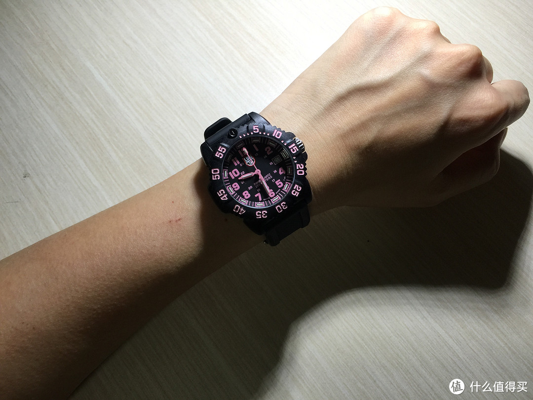 夜樱流水，日曜光辉：瑞士品牌 LUMINOX 鲁美诺斯 女装军表 A.7065