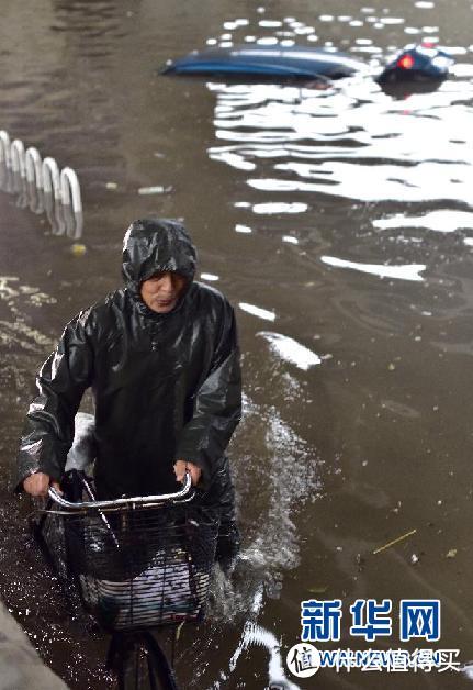 暴雨天气涉水安全行车和文明行车那些事