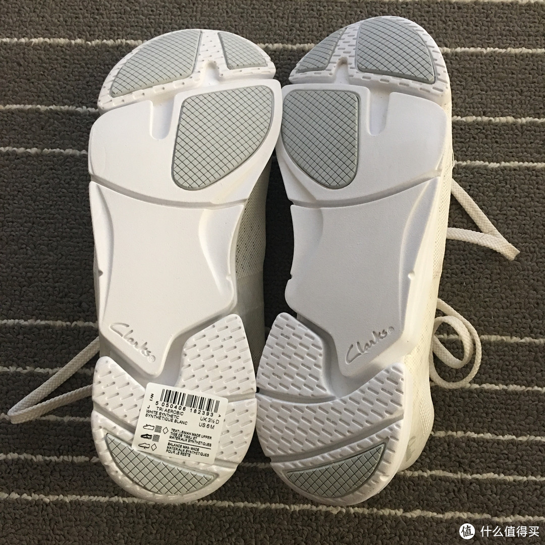 属于夏天的 Clarks Tri Aerobic 清爽小白鞋