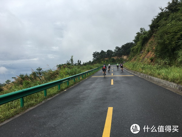 记金华雨中爬坡赛，业余骑行比赛那些事儿