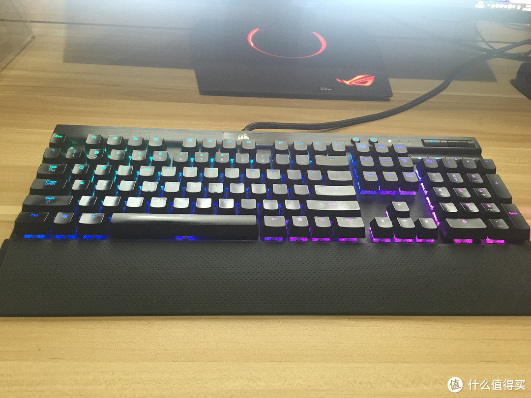 一块鼠标垫引发的血案：ASUS 华硕 PG279Q 显示器 开箱&使用感受