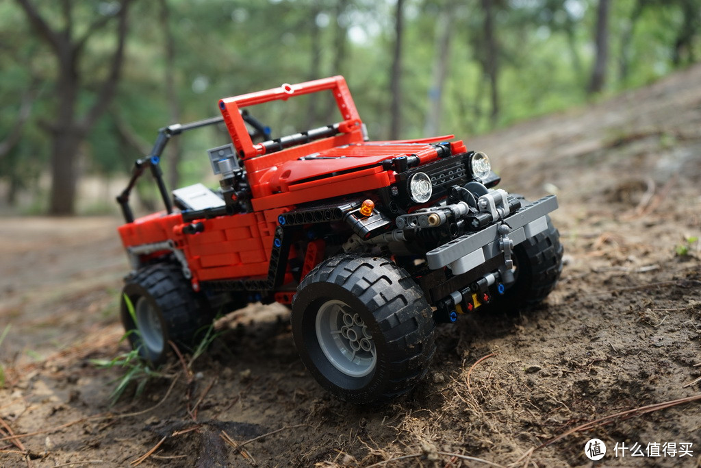 遥控乐高拼拼乐 — LEGO 乐高 荒川 丰田 FJ40 越野车