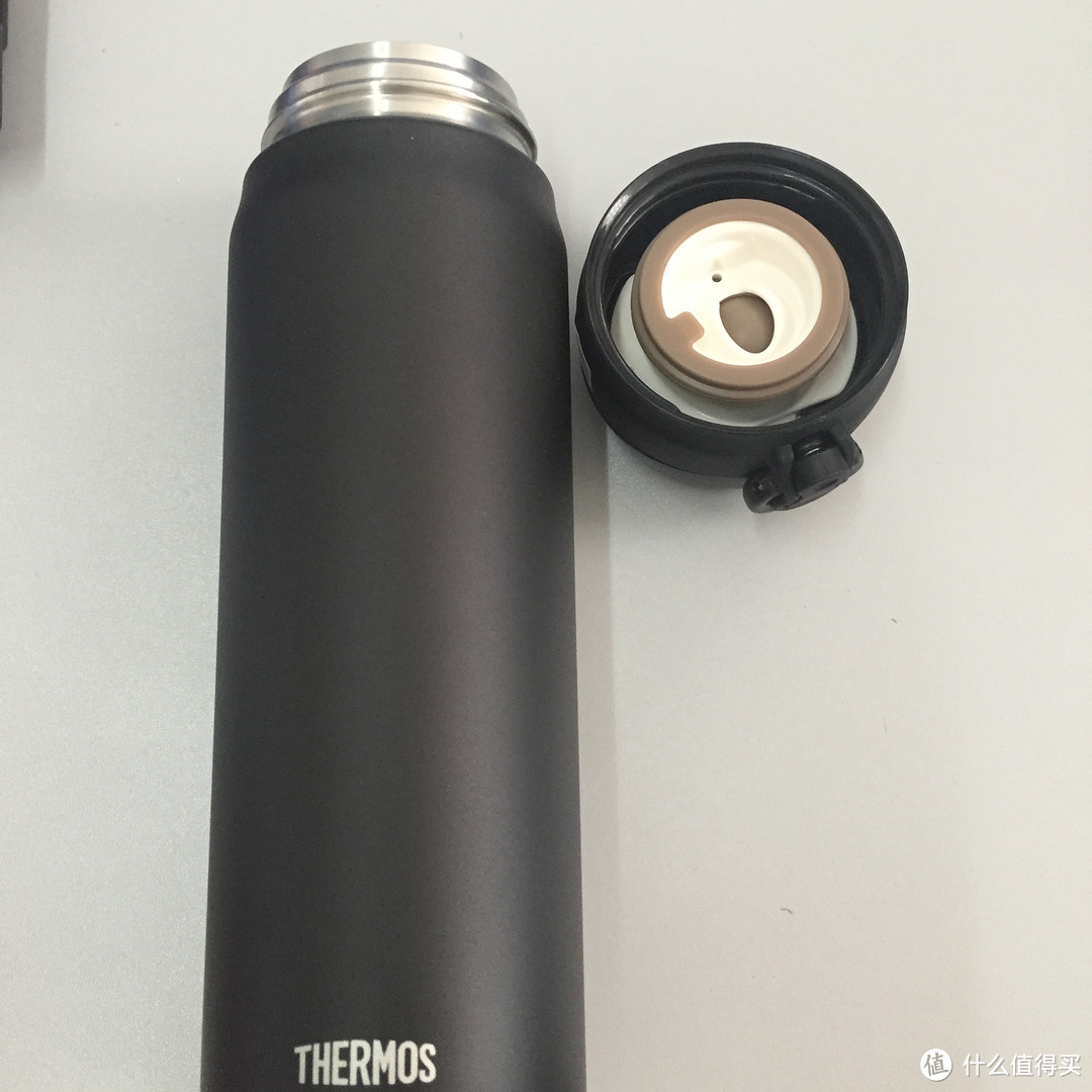 我的高富帅与矮挫胖:THERMOS 膳魔师 与 LOCK&LOCK 乐扣乐扣 保温杯