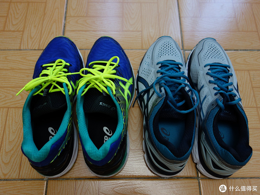 中年发福男子的跑步装备：ASICS 亚瑟士 GEL-KAYANO 国产  22 跑鞋VS 越产 nimbus18