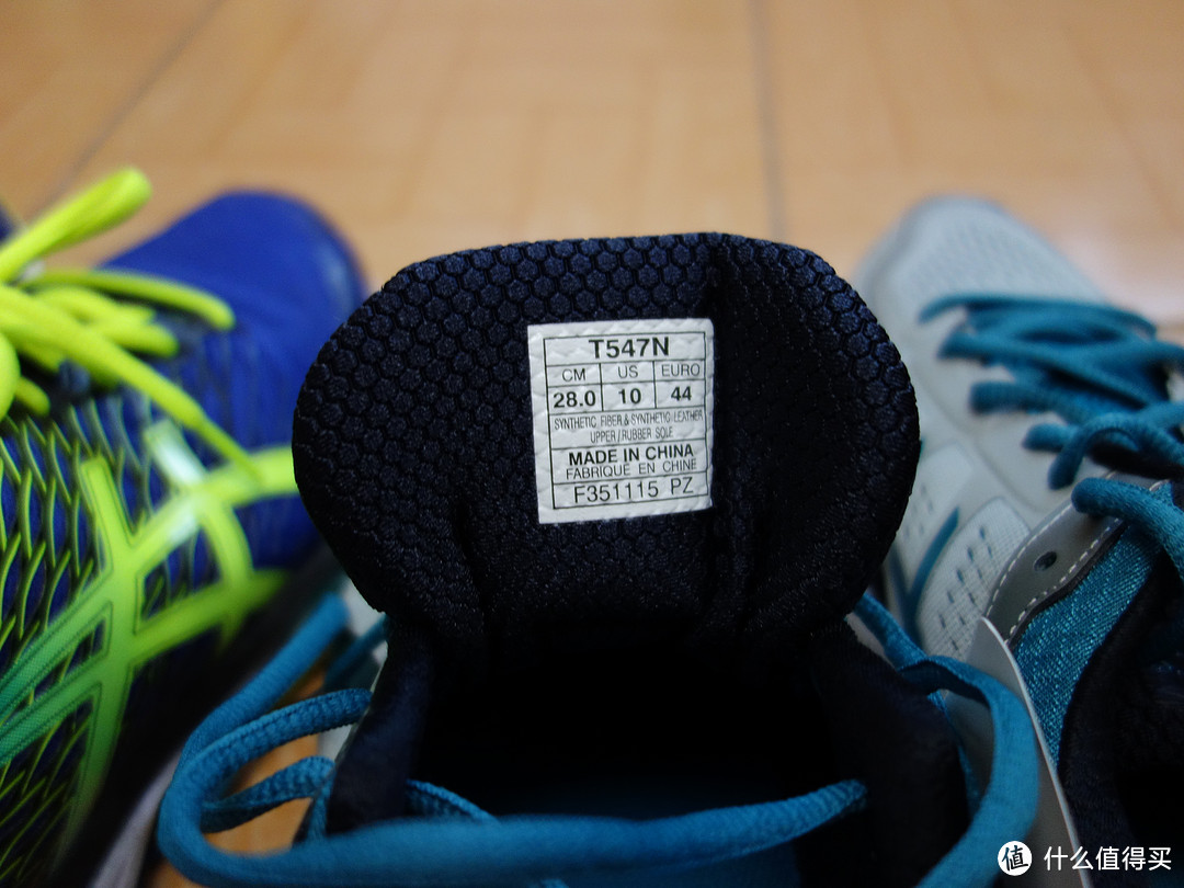 中年发福男子的跑步装备：ASICS 亚瑟士 GEL-KAYANO 国产  22 跑鞋VS 越产 nimbus18