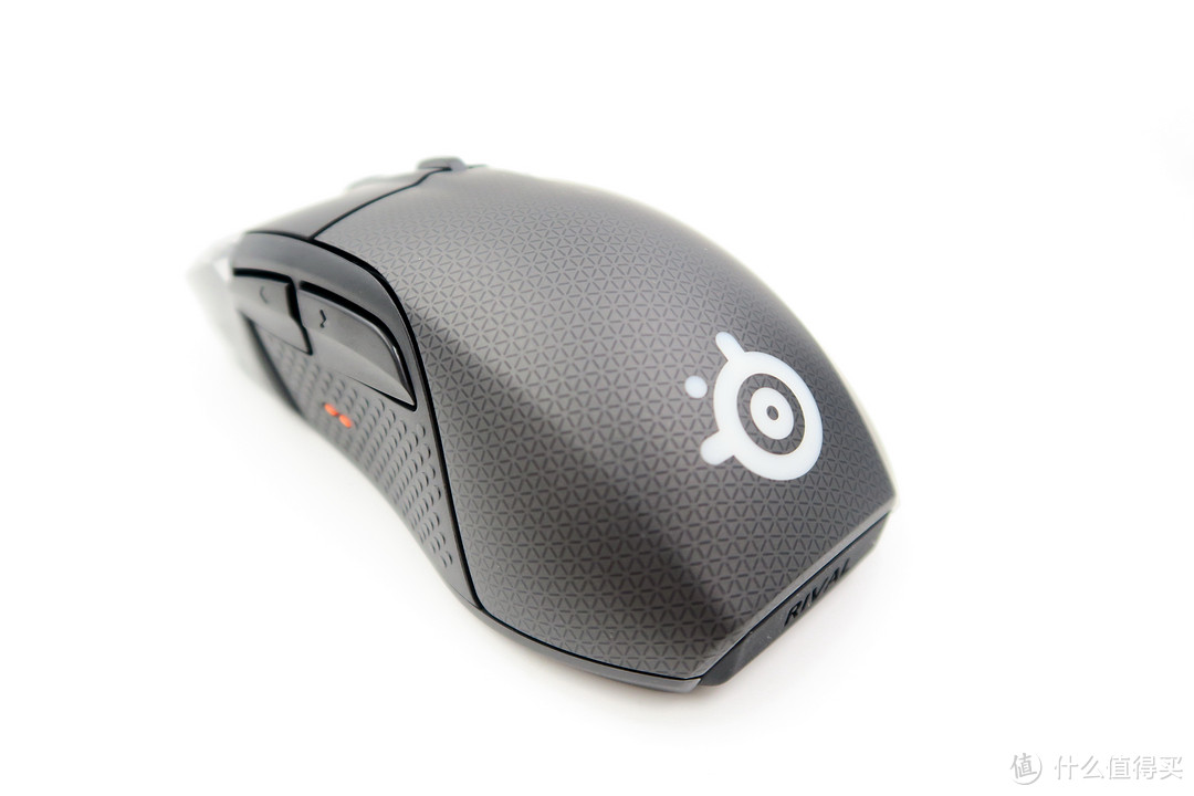 钢厂新品，带显示屏的游戏鼠标SteelSeries Rival 700