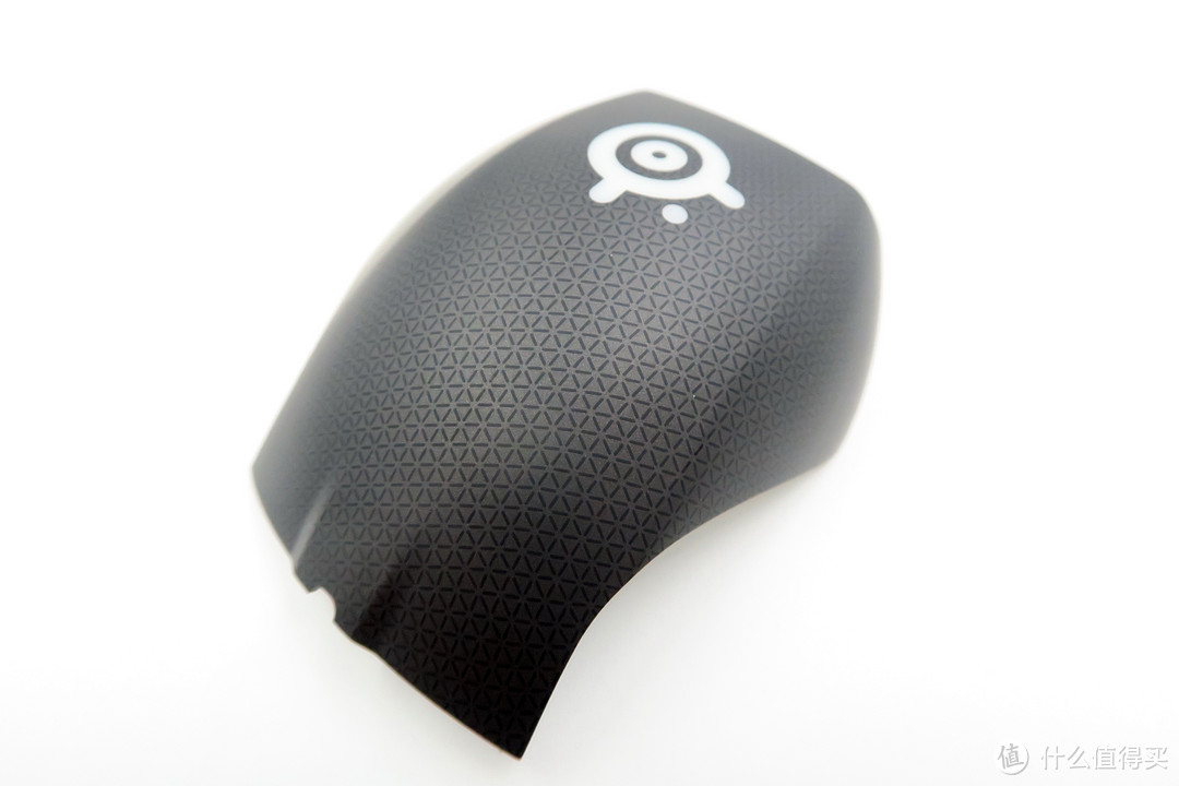 钢厂新品,带显示屏的游戏鼠标SteelSeries Rival 700