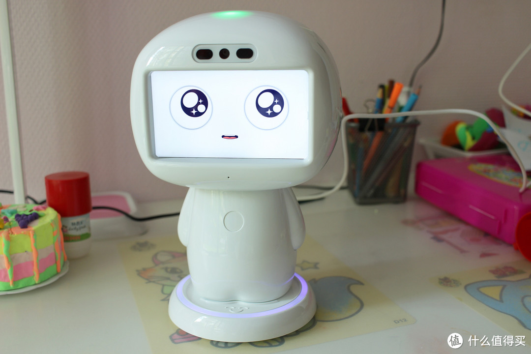 孩子的新玩伴：智小乐 XL-1 智能学习机器人