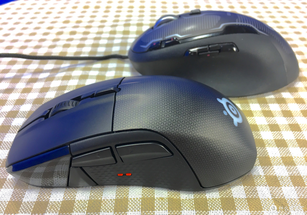 玩灯算什么，这一次我们来玩黑科技！钢厂新旗舰 Rival 700游戏鼠标 评测（图多 建议在wifi环境下指点）