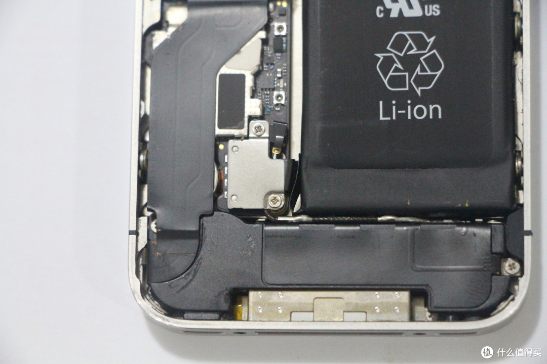 用“重生”给经典重生 — Apple 苹果 iPhone 4S手机更换内置电池(悬赏求助)