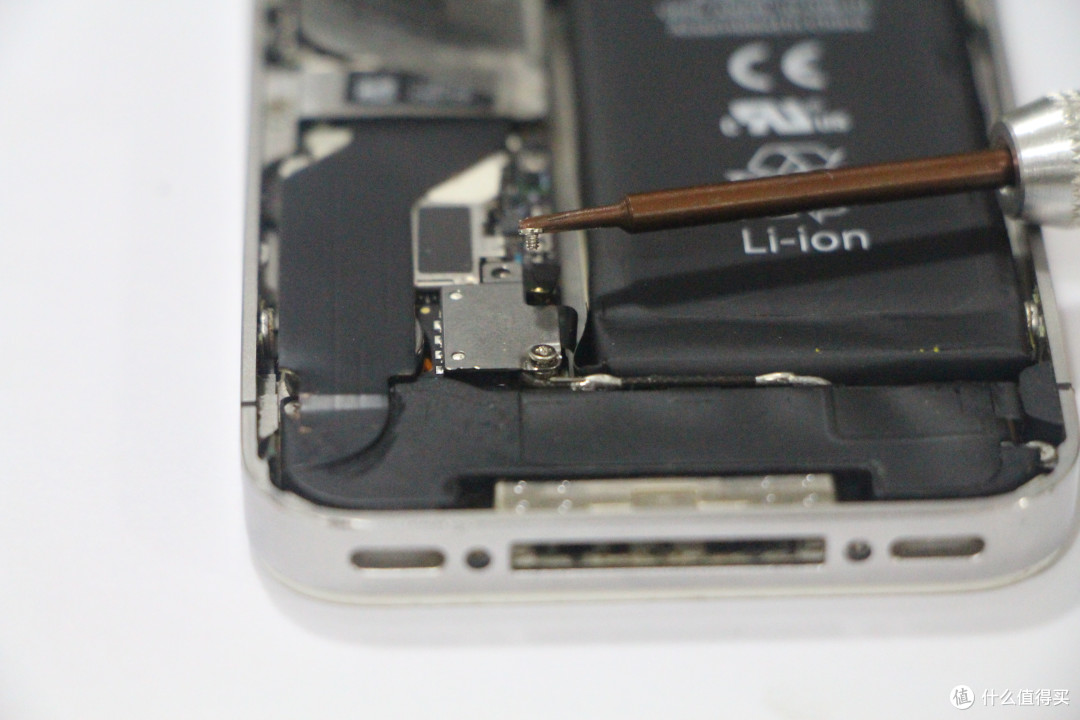 用“重生”给经典重生 — Apple 苹果 iPhone 4S手机更换内置电池(悬赏求助)