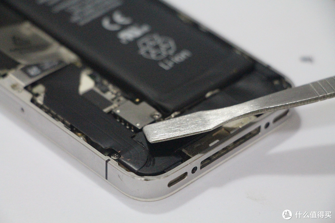 用“重生”给经典重生 — Apple 苹果 iPhone 4S手机更换内置电池（悬赏求助）