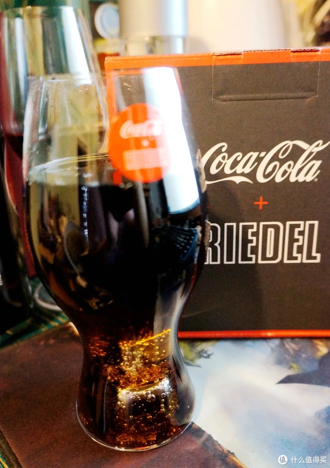 所谓小资，就是用200块的杯子喝两块钱的可乐 — Riedel 醴铎 COCA COLA + RIEDEL 玻璃杯