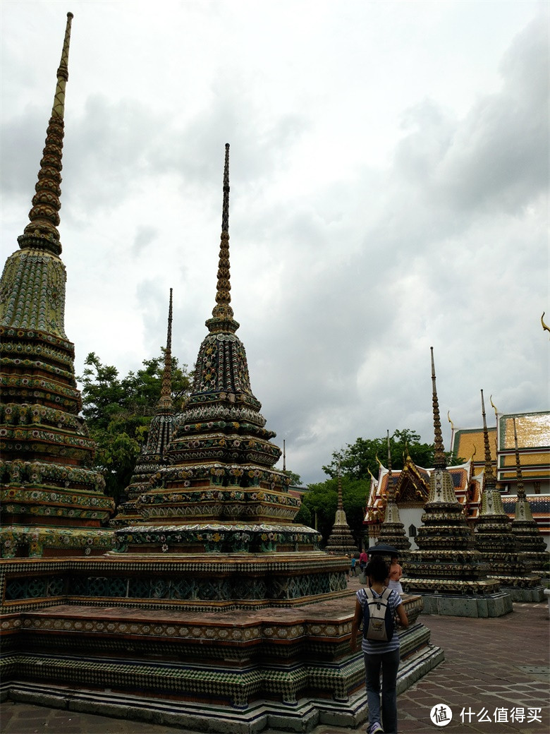 逛暹罗海洋世界，拜曼谷卧佛寺
